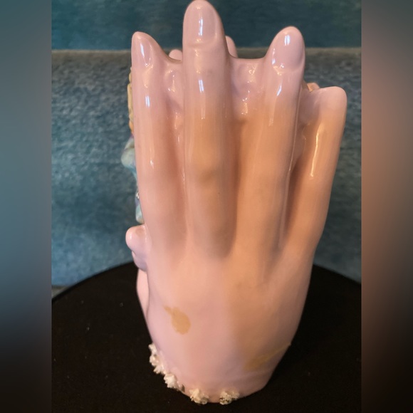 Vintage Hand Vase with child figure. Ceramic. 5 1/2” tall. Retro Kitsch! - Picture 4 of 9